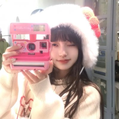 蜜桃女孩